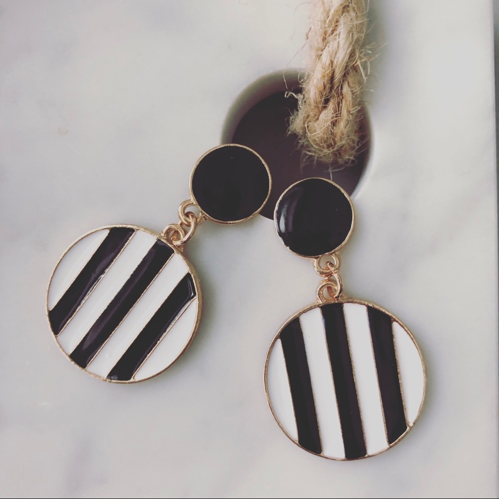 LAST PAIR!! Rio Retro Earrings